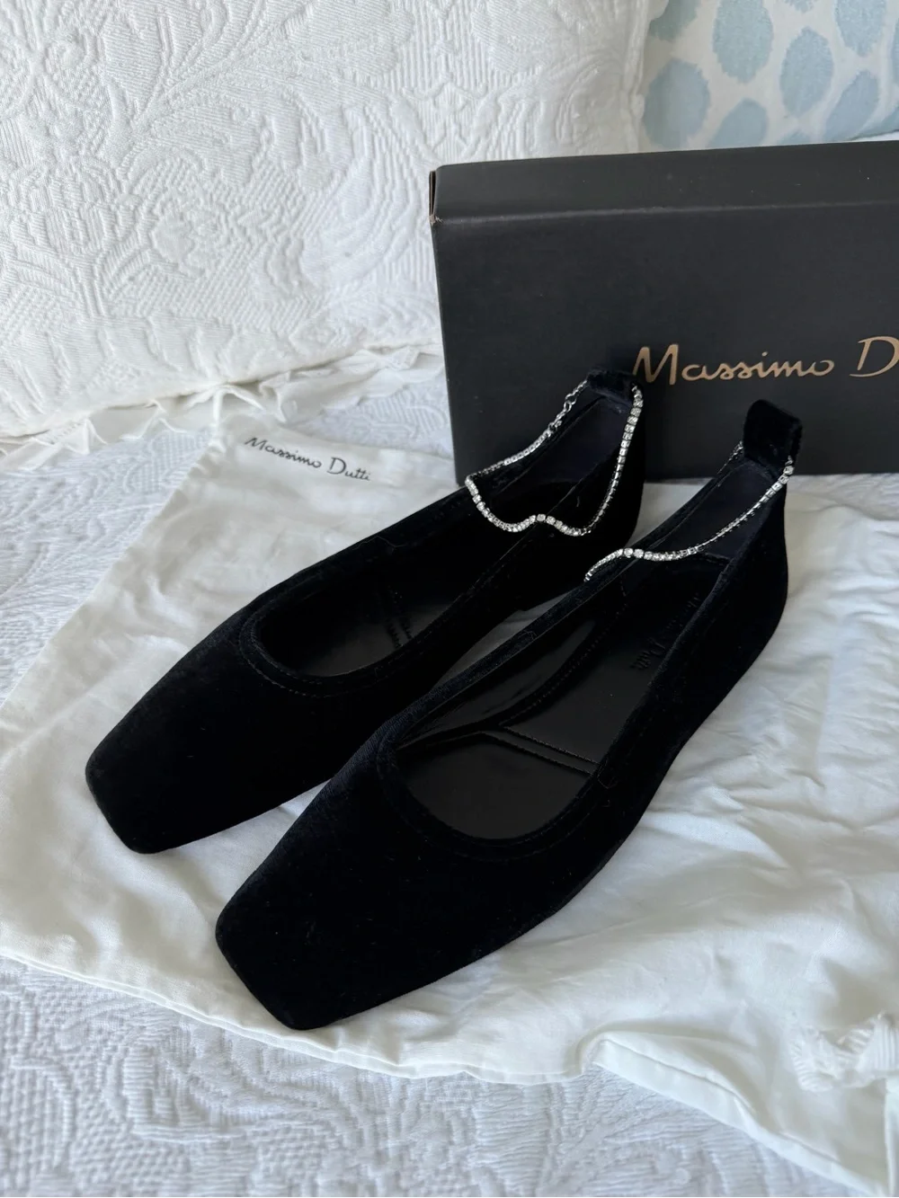 Massimo Dutti Black Velvet Ballet Flats with Rhinestone Strap, NEW, size USA 7.5